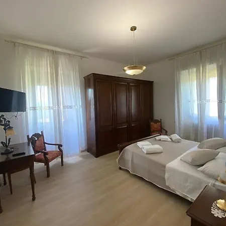 Casale Alessandra Bed & Breakfast *